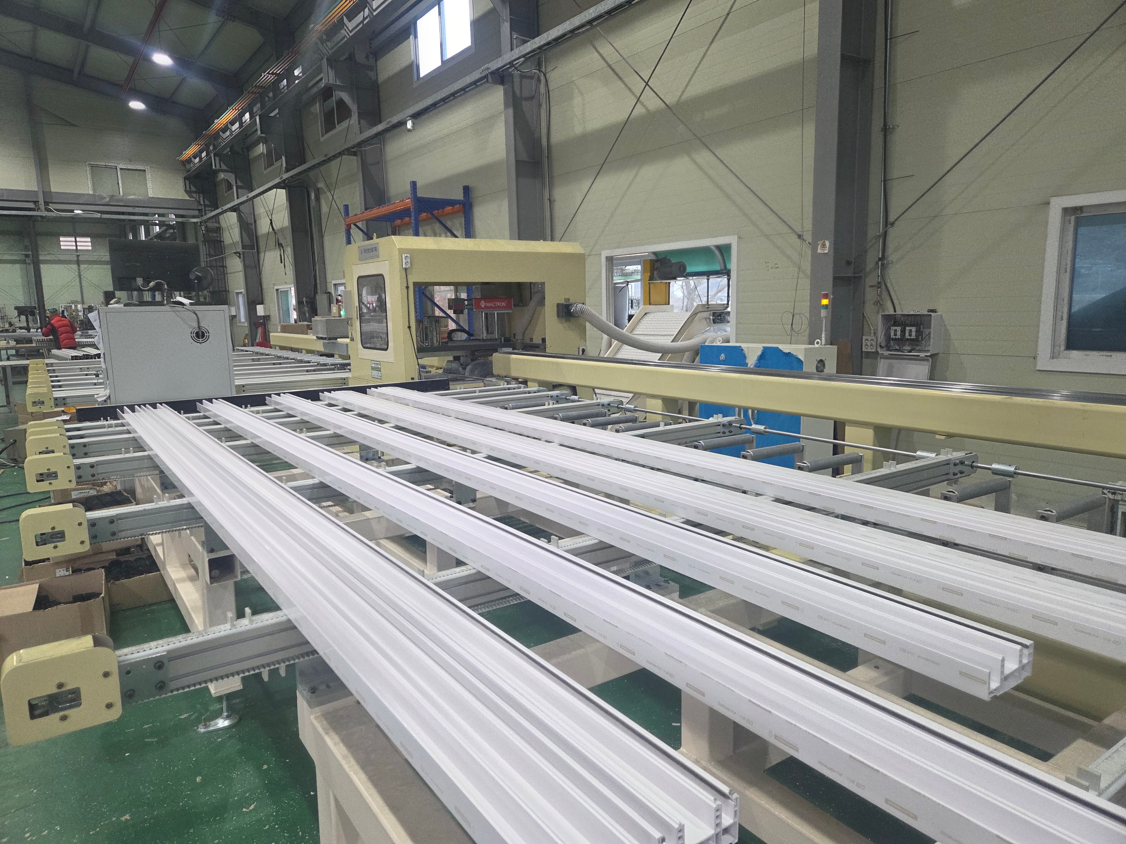 PVC 프레임 자동화 라인